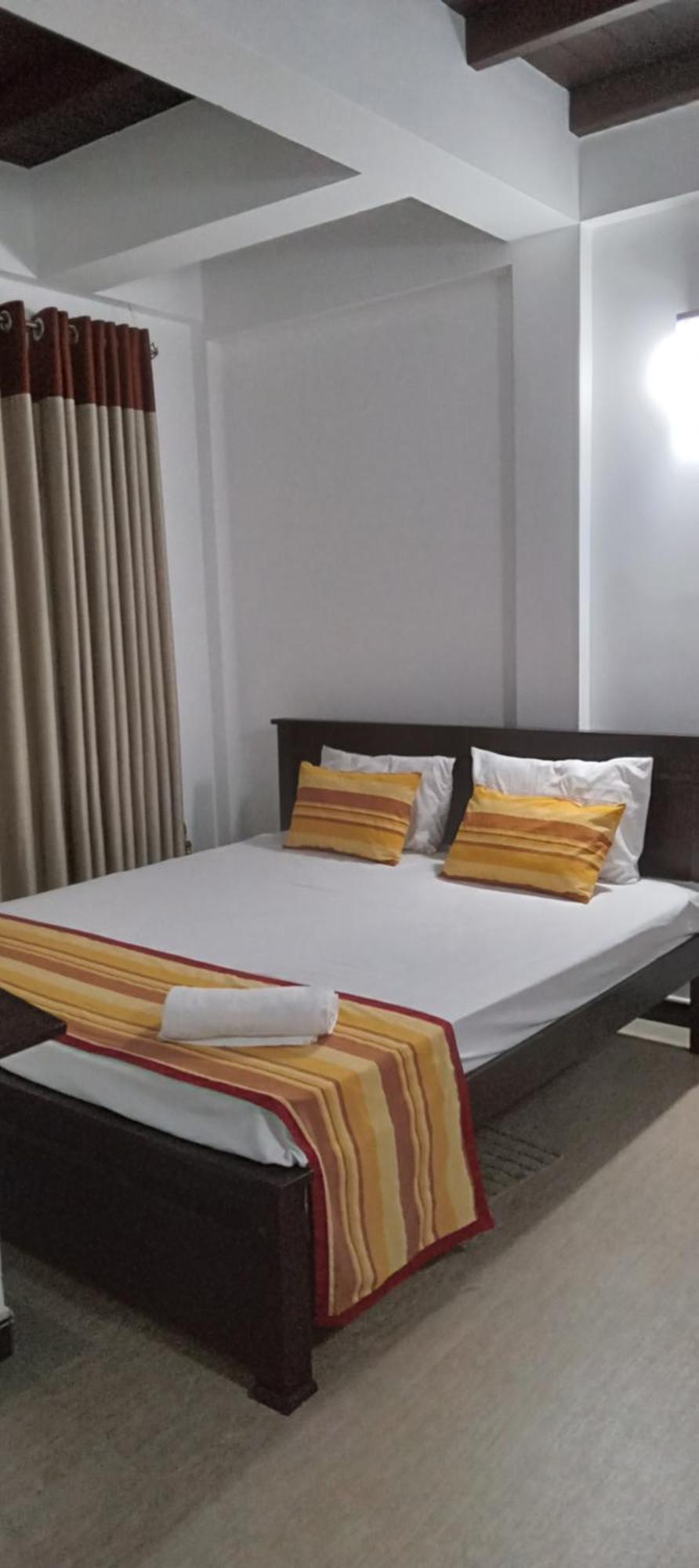 Bliss Lake, Holiday Bungalow, Thissawewa أنرادابورام المظهر الخارجي الصورة